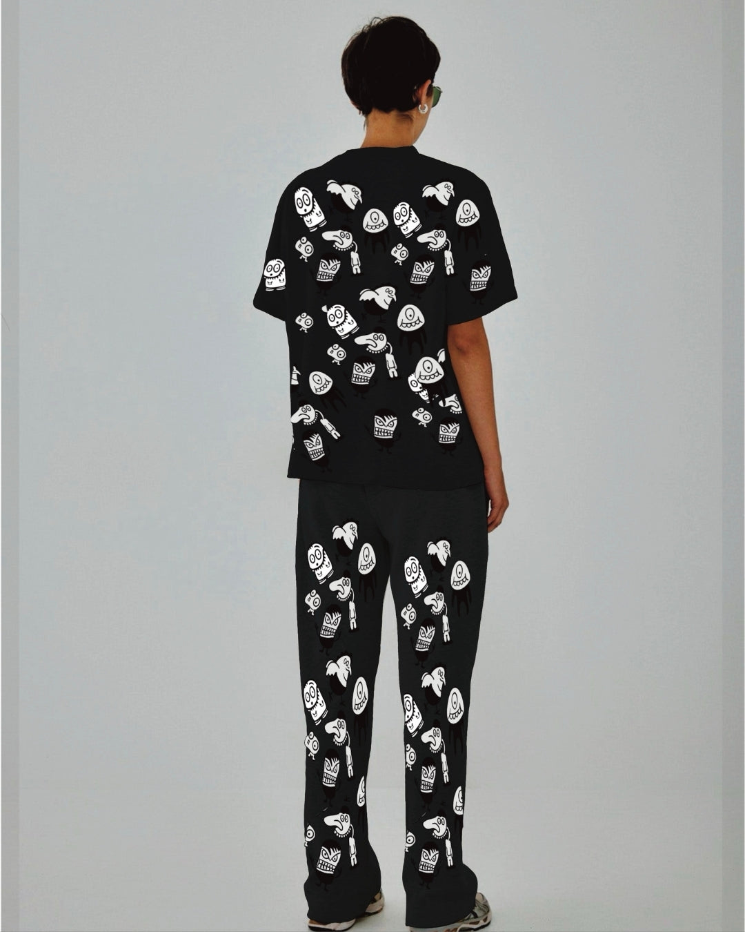 Women Alien World Oversized Co-Ord Set - Black and Black