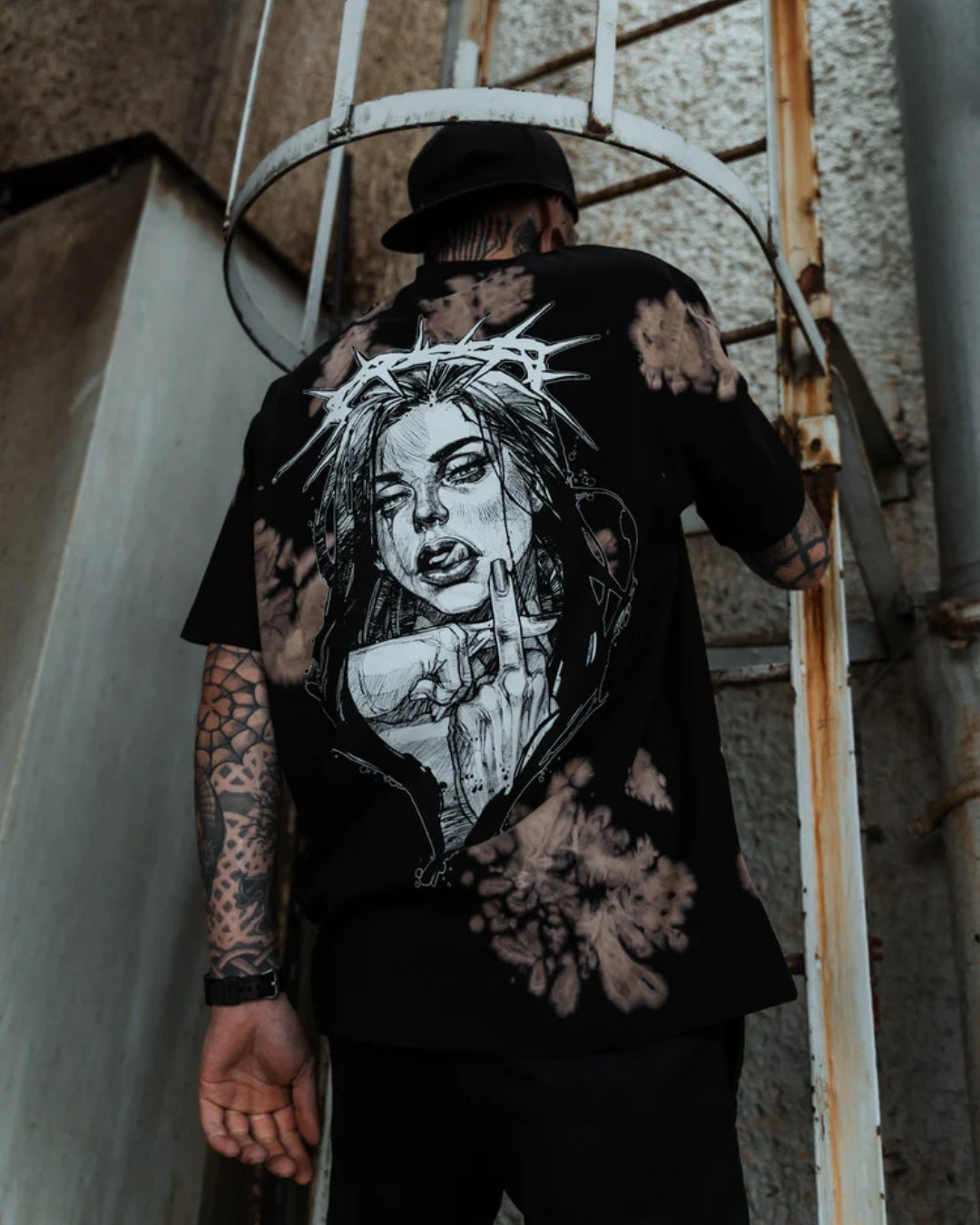 Finger Up Unisex Exclusive Oversized Tee - Black(*)