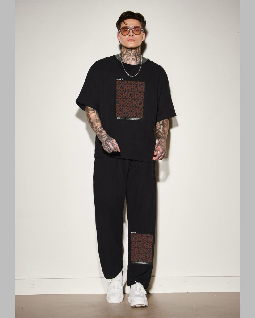 MEN MICHAEL KORS OVERSIZED CORD SET - BLACK AND BLACK(*)