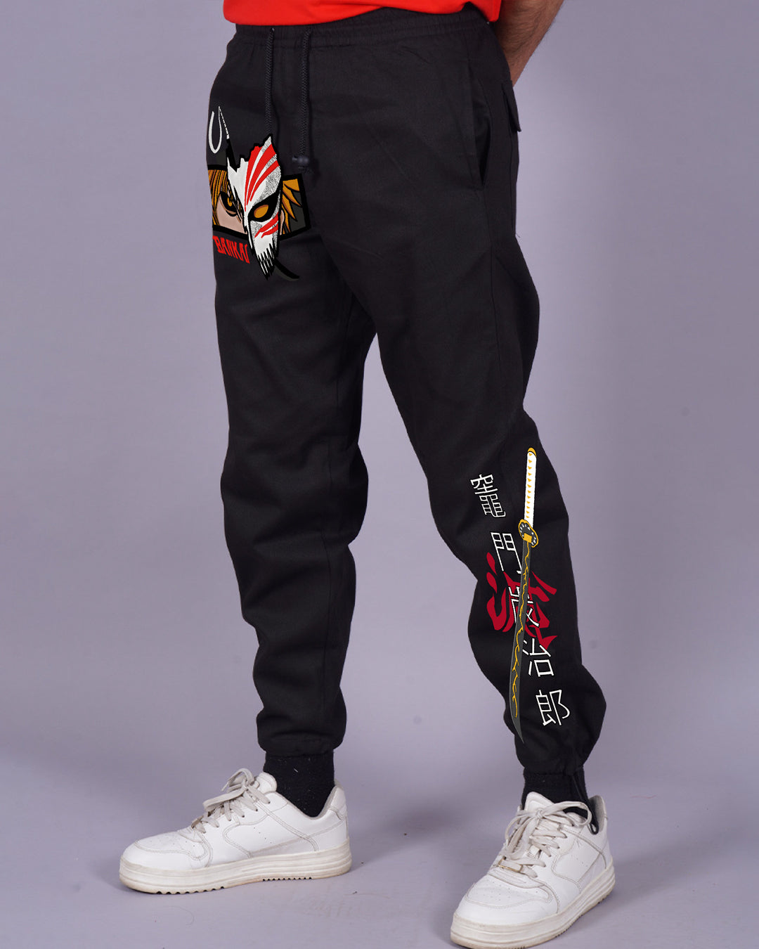 MANGA MARVEL: MEN BLACK CARGO PANTS WITH BANKAI DESIGN(*)