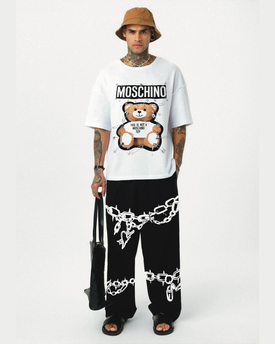 MOSCHINO WHITE TEE WITH CHAIN DESGIN PANT CORDSET ( WHITE AND BLACK)(*)