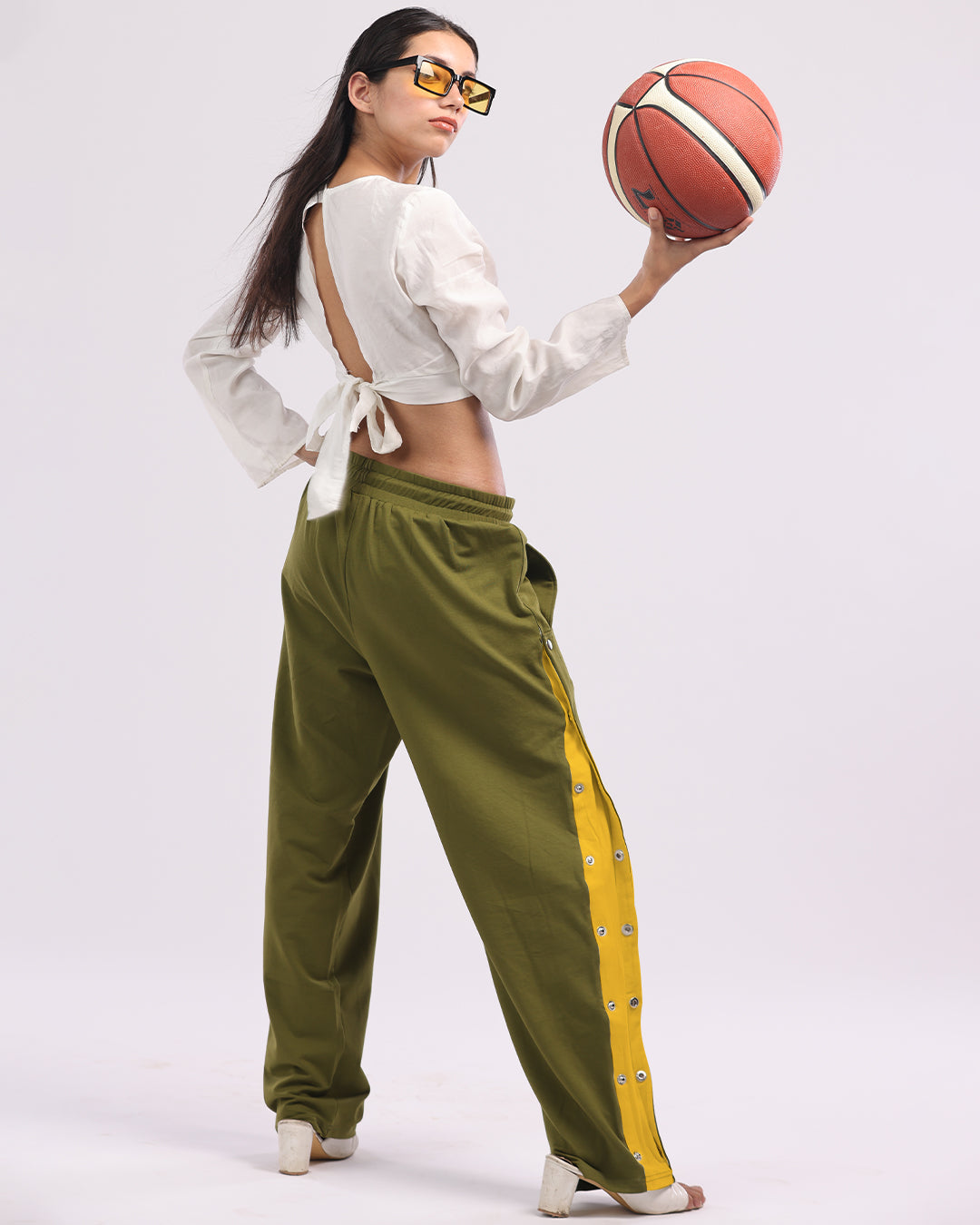 TRENDY CARGO TROUSERS FOR WOMEN - CHEESY OLIVE SNAP BUTTON STYLE