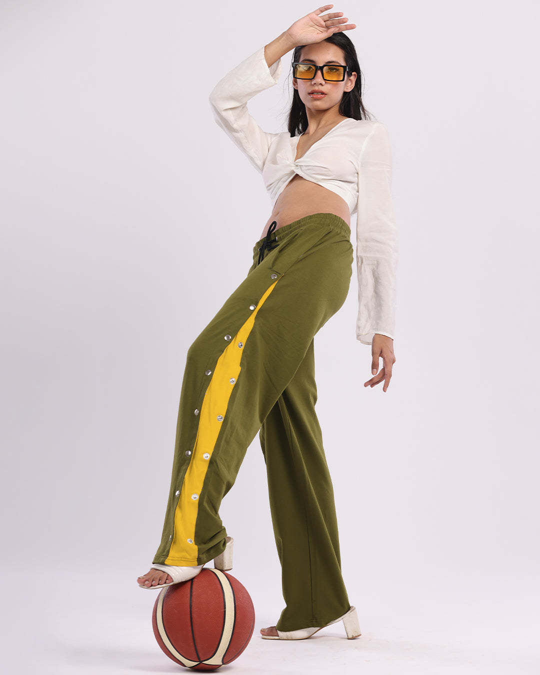 TRENDY CARGO TROUSERS FOR WOMEN - CHEESY OLIVE SNAP BUTTON STYLE