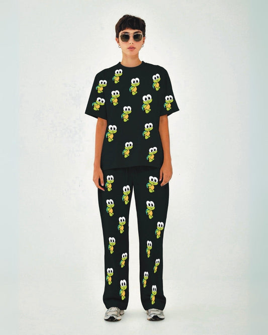 Women Turtle World Oversized Co-Ord Set - Black and Black
