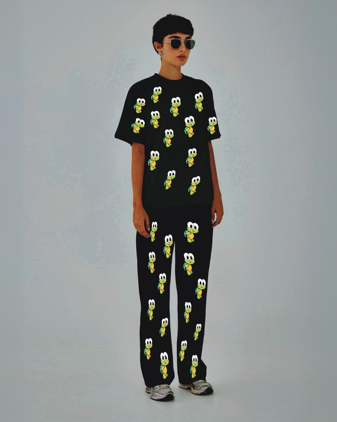 Women Turtle World Oversized Co-Ord Set - Black and Black