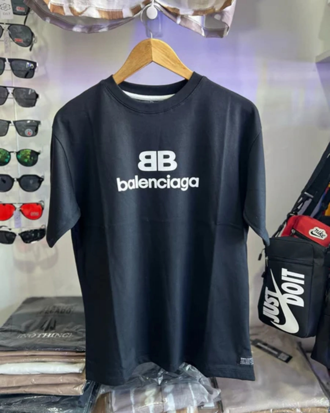 BB Balenciaga Unisex Exclusive Oversized Tee - Black