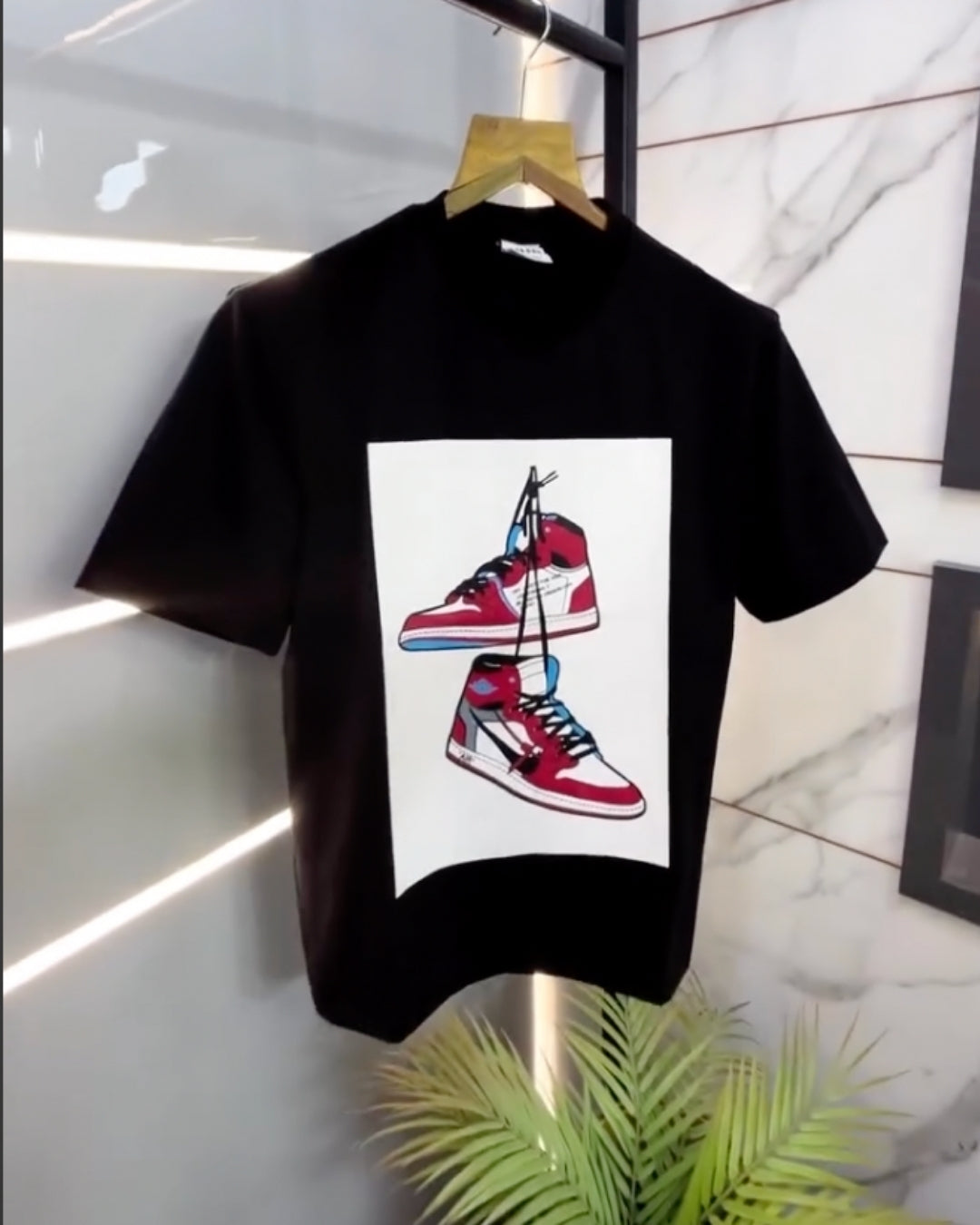 Jor'dan Sneaker Unisex Exclusive Oversized Tee - Black