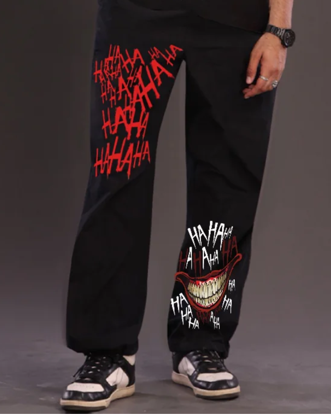 JOKER GRAPHIC BLACK PANT(*)