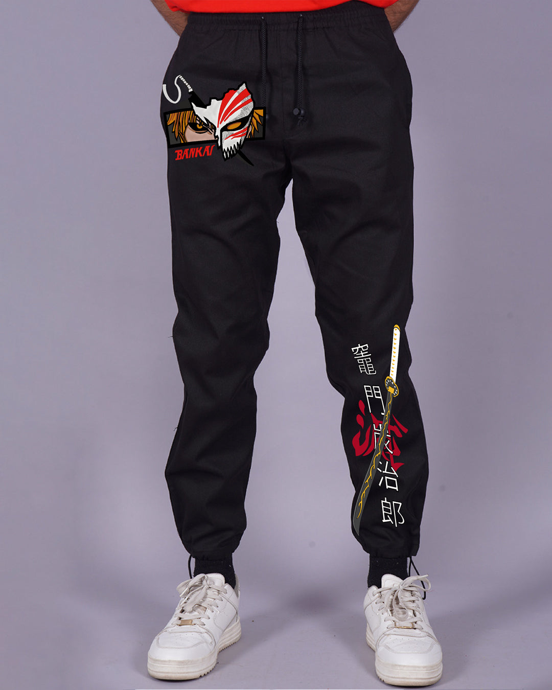 MANGA MARVEL: MEN BLACK CARGO PANTS WITH BANKAI DESIGN(*)