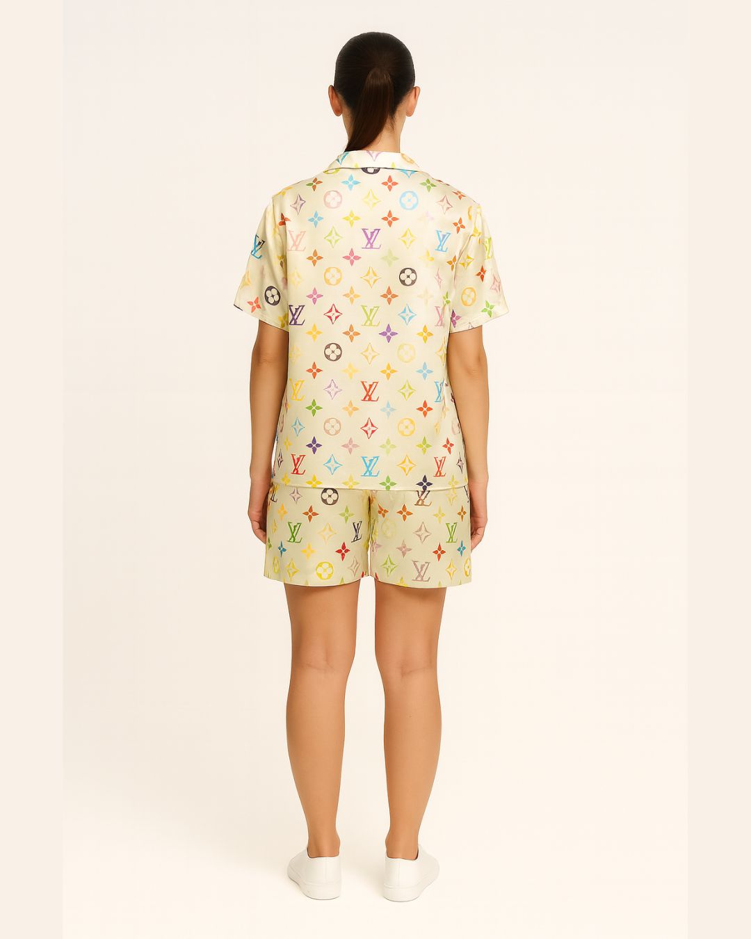 WOMEN'S L'V STAR ULTRA SOFT 100% SILK SHORT CORDSET