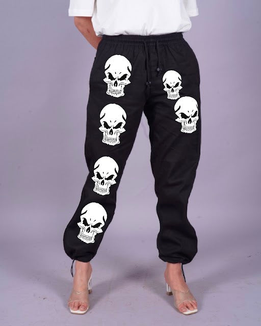 Skulls Sizzle: Women's Black Adjustable Cargo Pants(*)