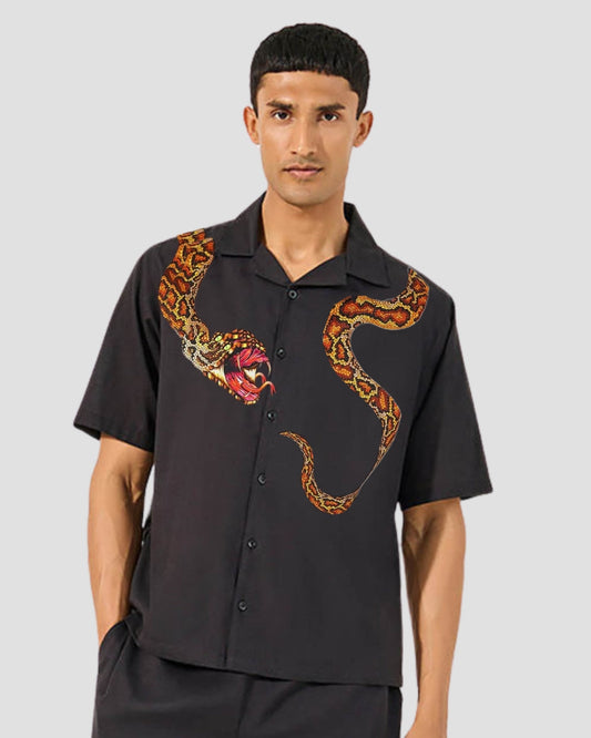 SNAKE PATTERN HALF SLEEVE BLACK OVERSIZED KNITTED SHIRT(*)
