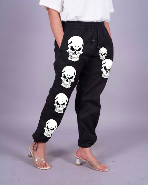 Skulls Sizzle: Women's Black Adjustable Cargo Pants(*)